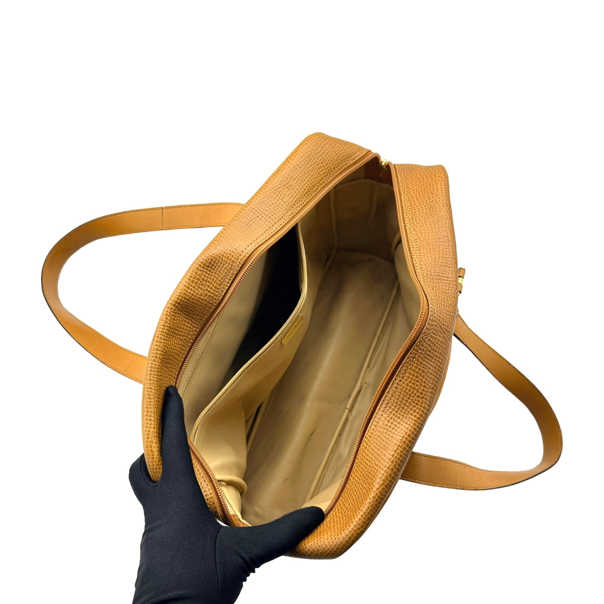 Dior Oval Golden Two Way Bag - Image 9