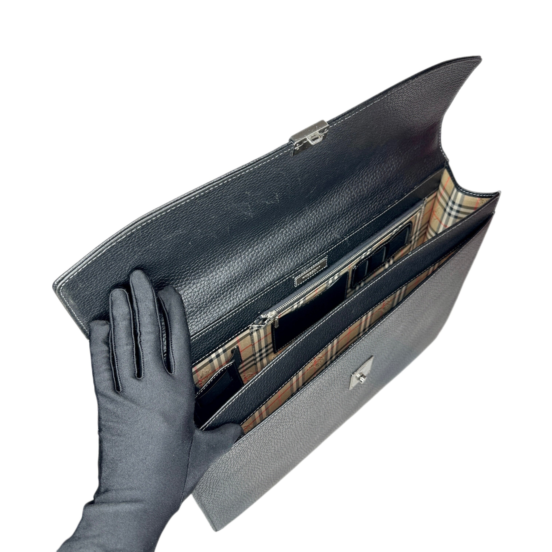 Burberry Pouch Bag - Image 9
