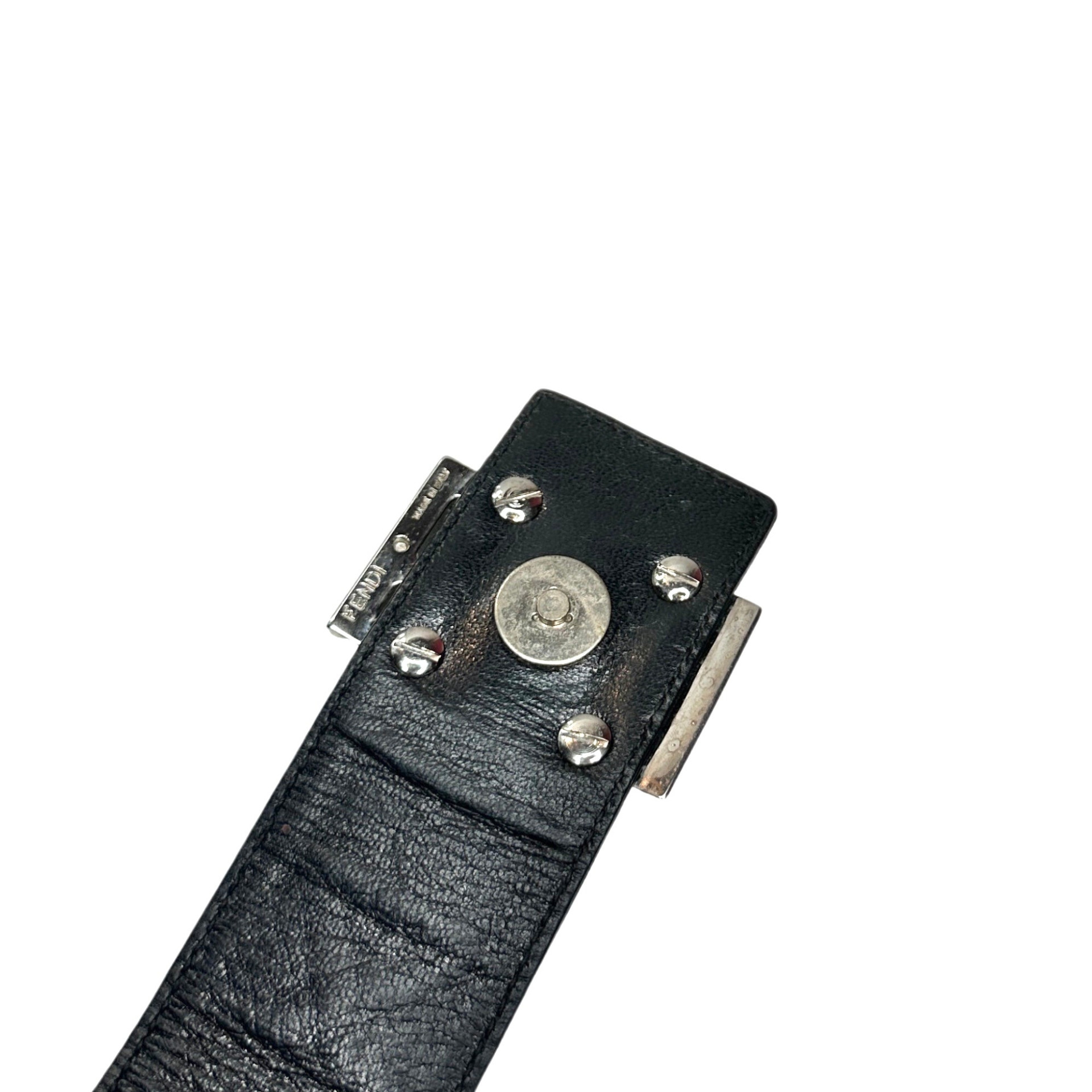 Fendi Crossbody Baguette Bag - Image 8