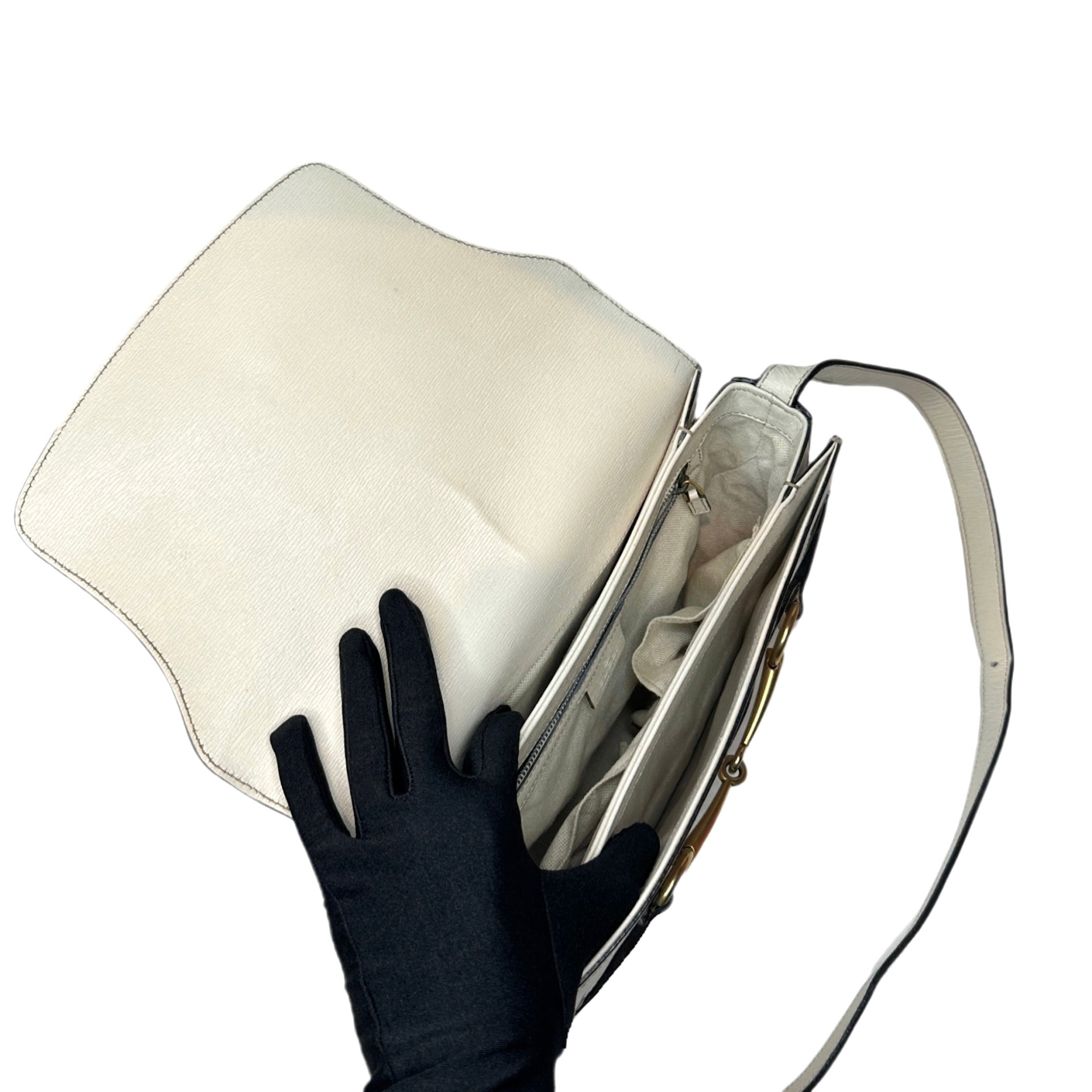 Gucci 1995 Saddle Bag - Image 9