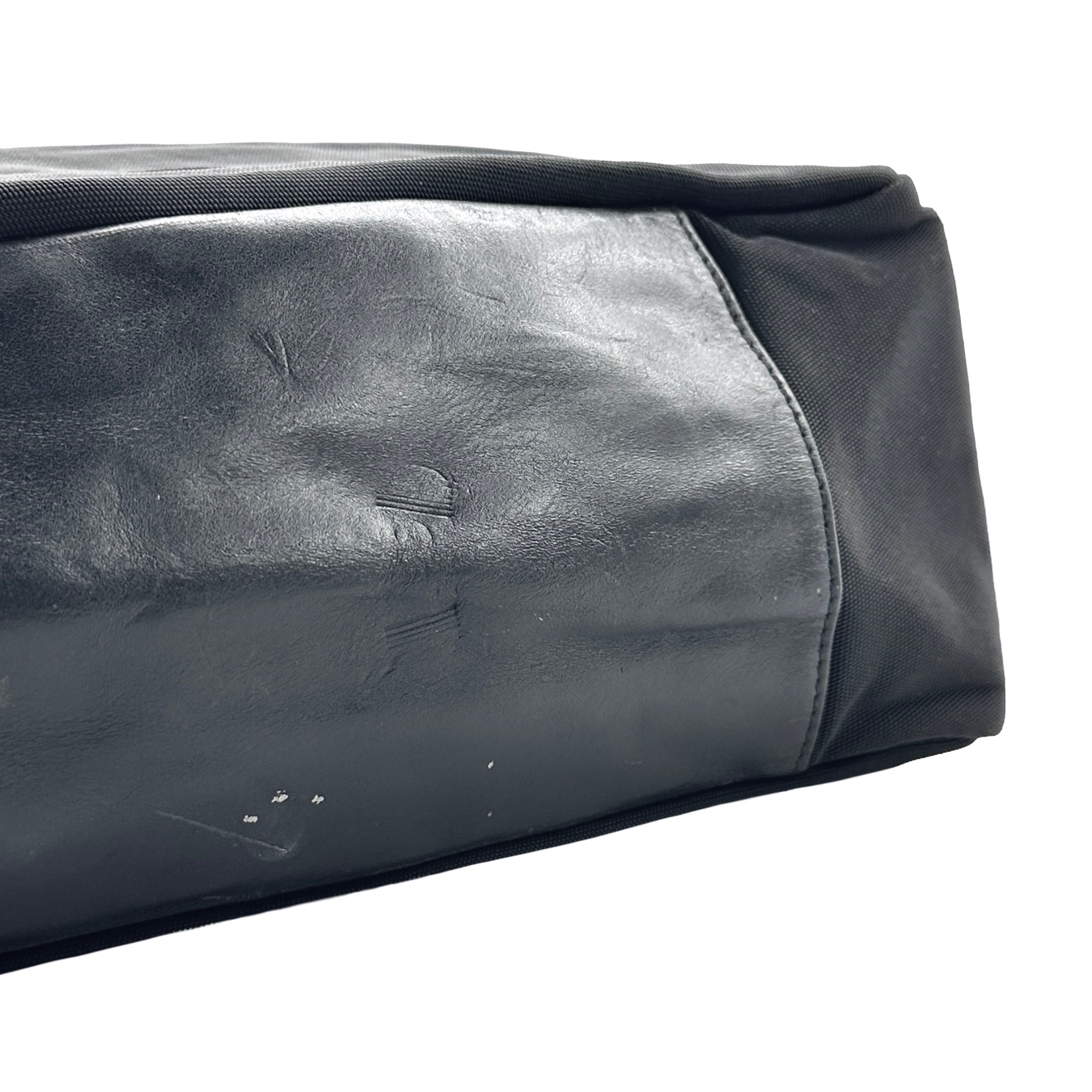 Gucci Black Bamboo Handle Front Pocket Handbag - Image 6