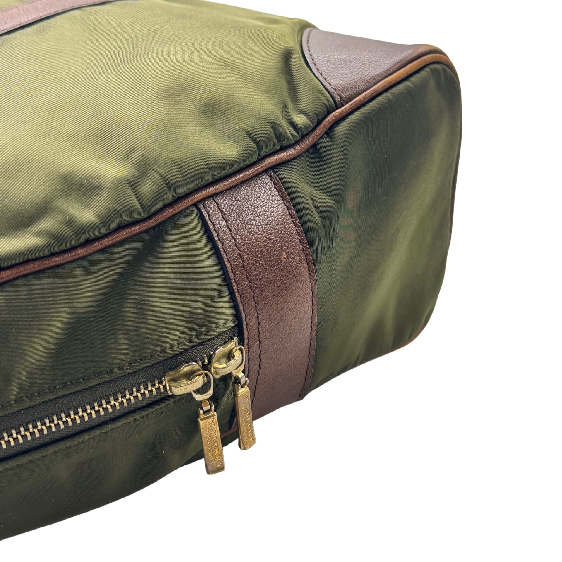 Burberry Nylon Weekend Carrybag - Image 8