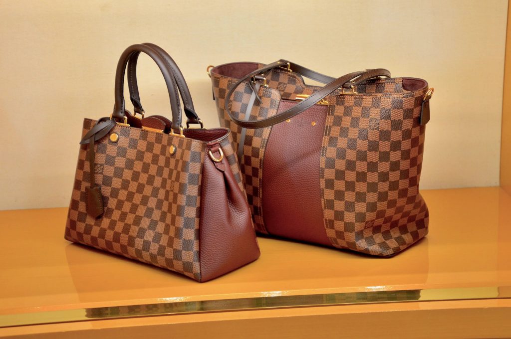 how to clean louis vuitton bag