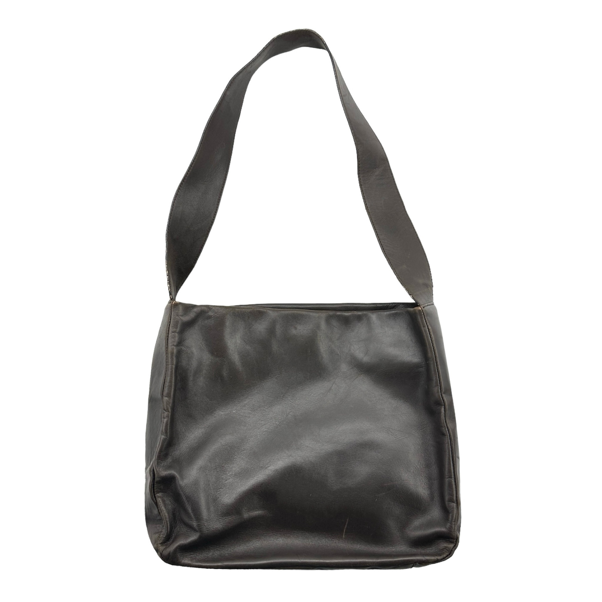 Salvatore Ferragamo Leather Shoulder Bag - Image 2