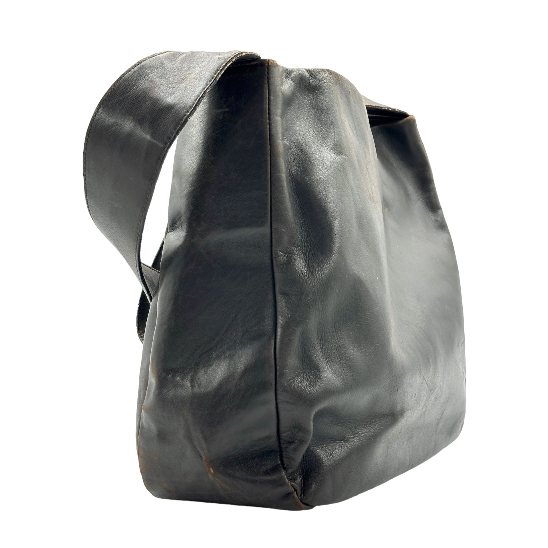 Salvatore Ferragamo Leather Shoulder Bag - Image 5