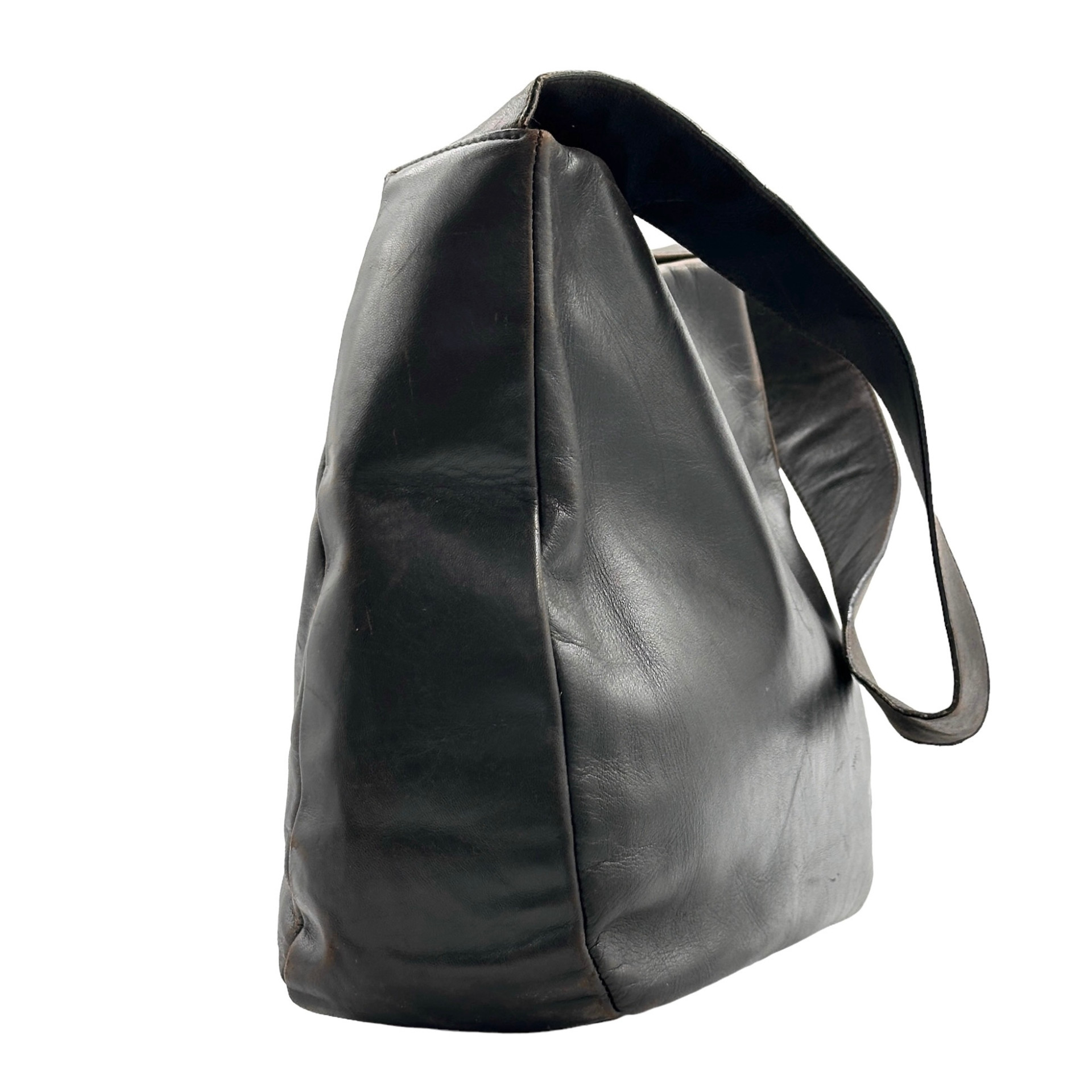 Salvatore Ferragamo Leather Shoulder Bag - Image 4