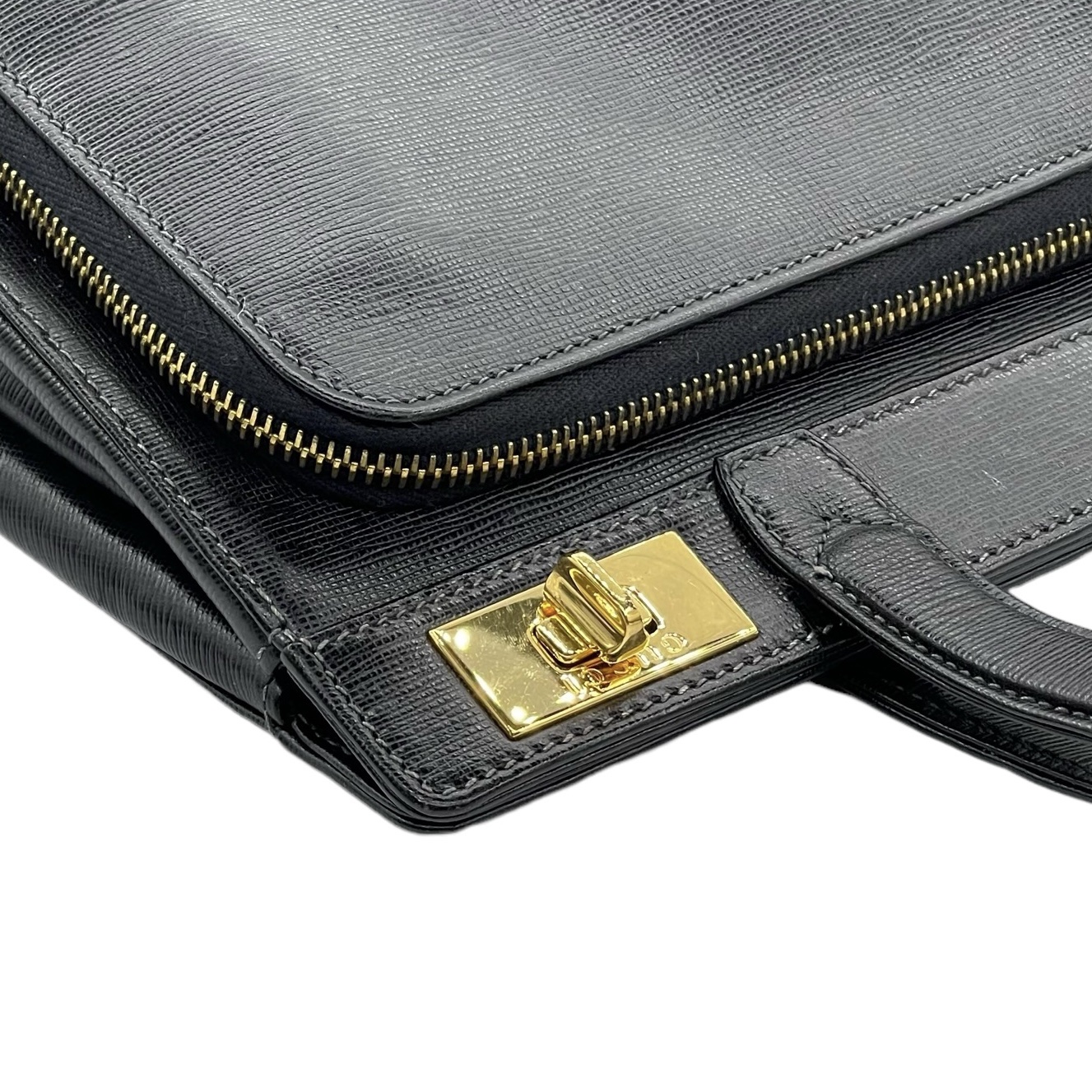 Gucci Leather Shoulder Bag - Image 7