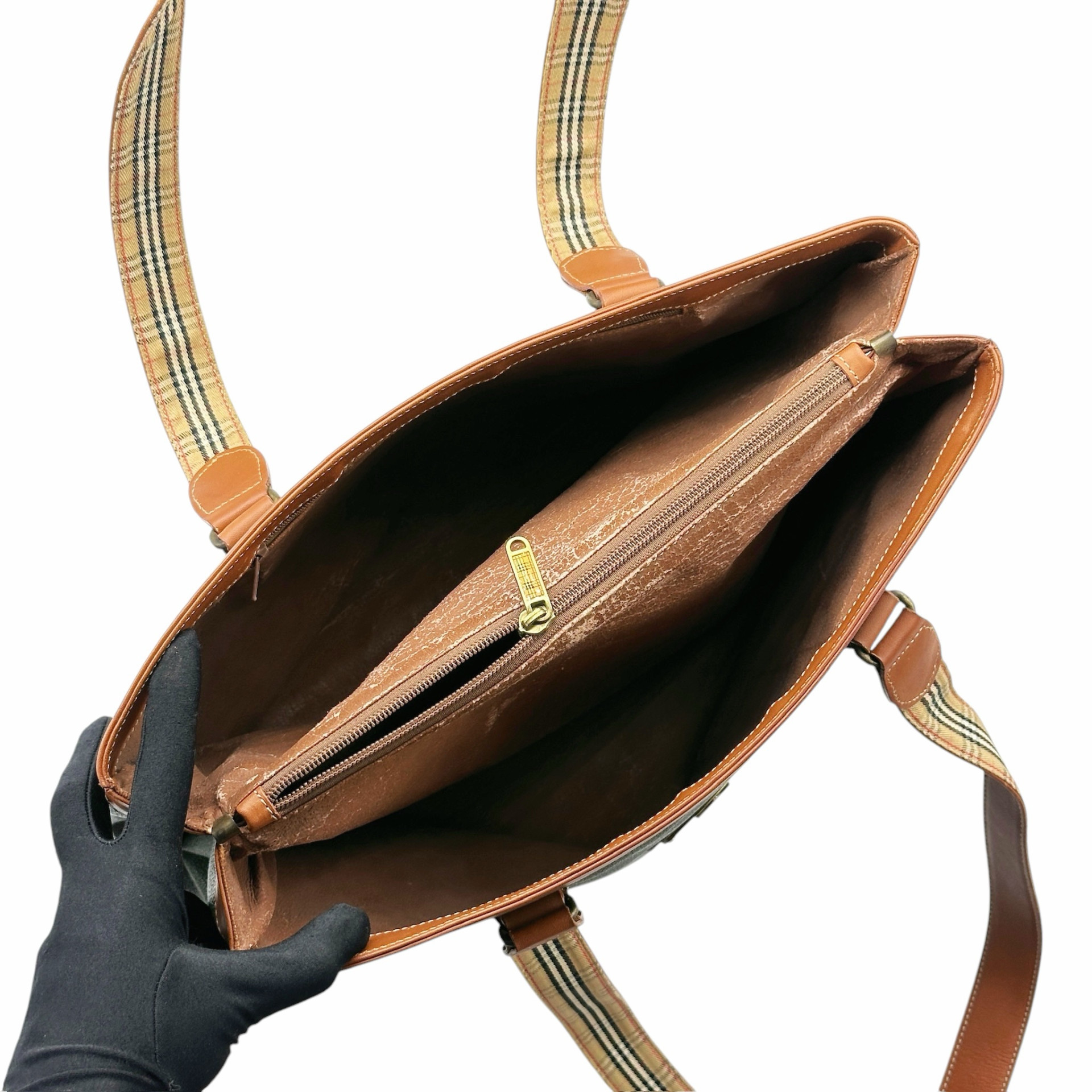 Burberry Leather Medford Shoulder Tote Bag - Image 9