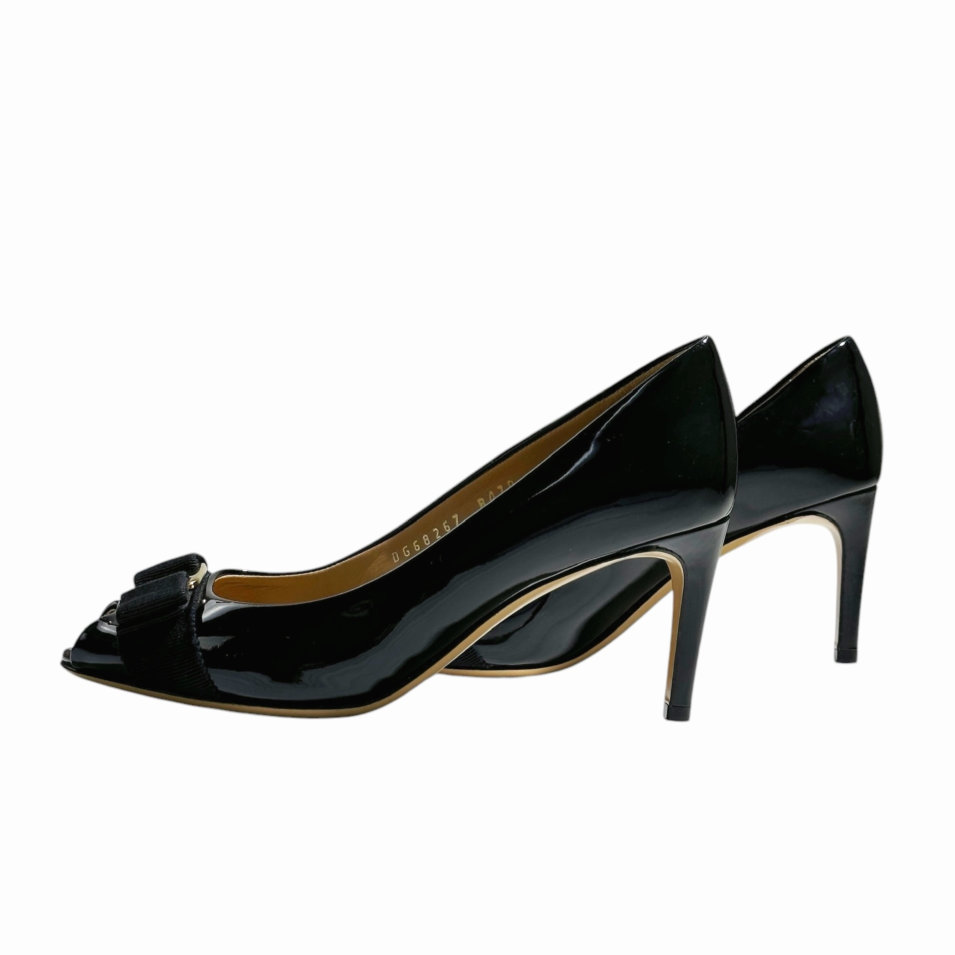 Ferragamo Patent Leather Vara Heels 36.5 - Image 5